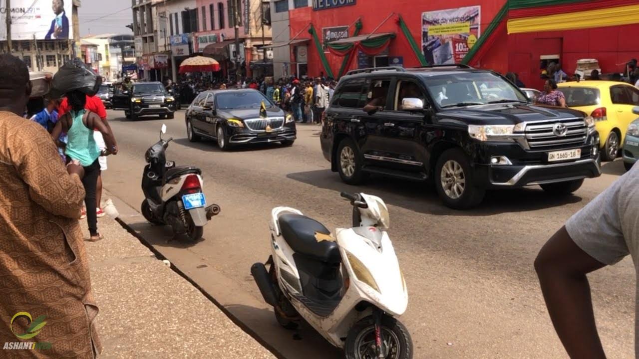 otumfuo-osei-tutu-ii-visits-kejetia-to-perform-rites-as-asanteman-celebrates-awukudae